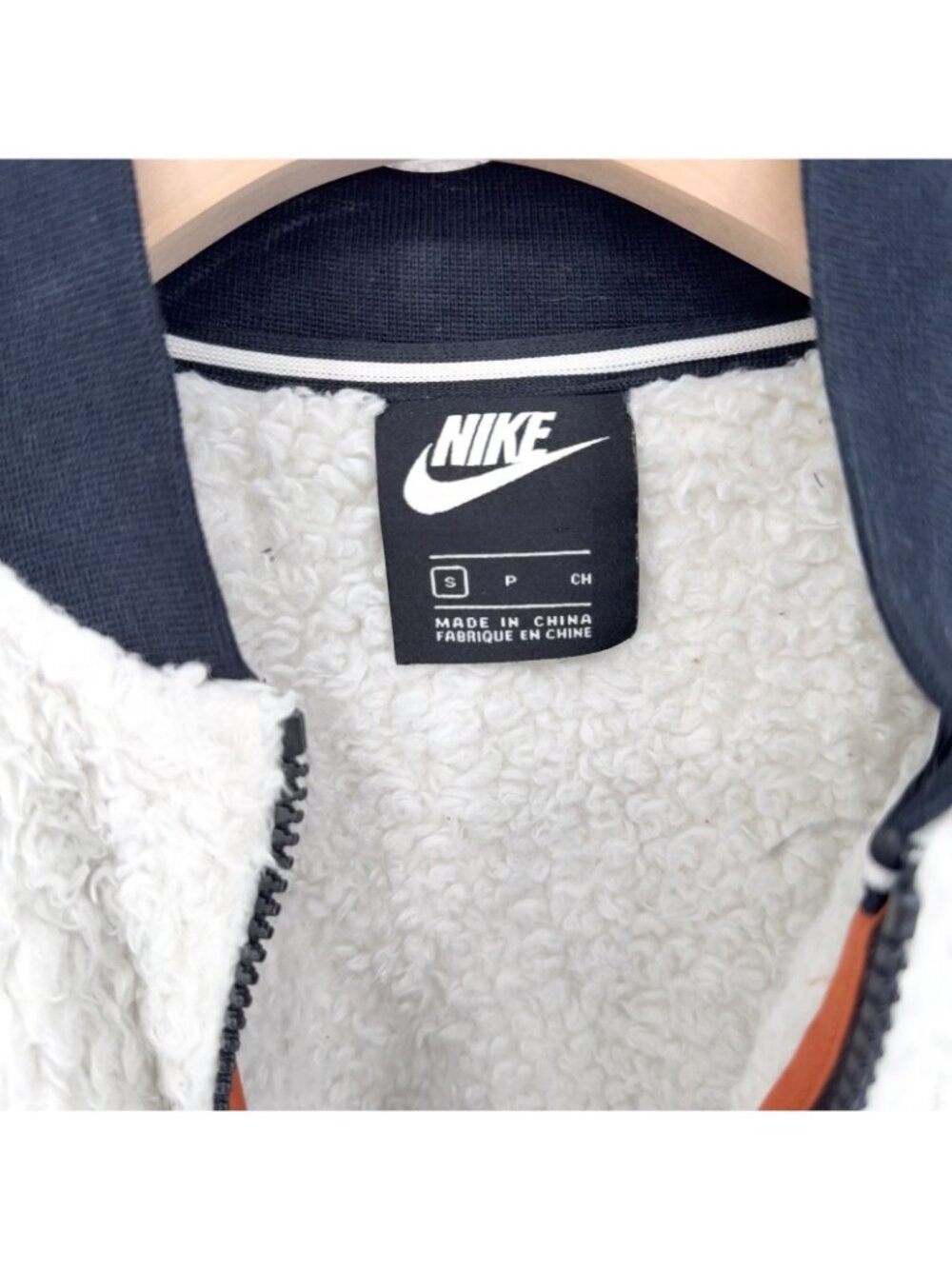 Nike Women's "Wolf" Sherpa Sport Fleece Bomber Jacket Orange Cream Women's Small - Picture 3 of 8